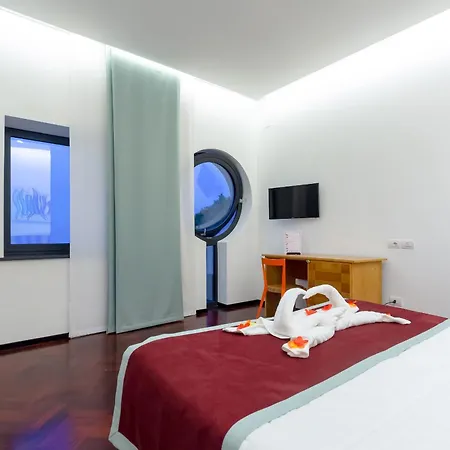 - Calisto Villa